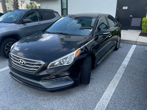 Used 2016 Hyundai Sonata Sport w/ Option Group 1V FWD image 4