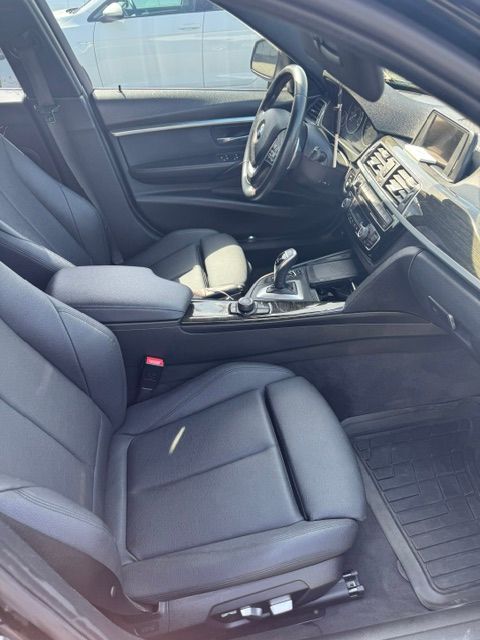Used 2017 BMW 330i Sedan RWD image 6