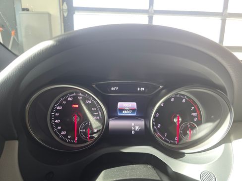 Used 2018 Mercedes-Benz CLA 250 4MATIC image 16