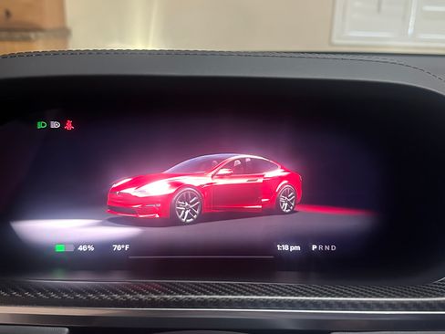 Used 2022 Tesla Model S Plaid image 13