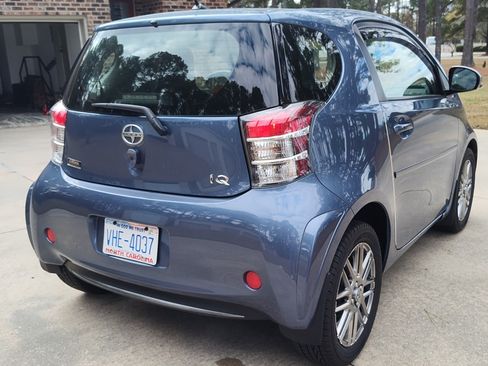 Used 2014 Scion iQ image 11