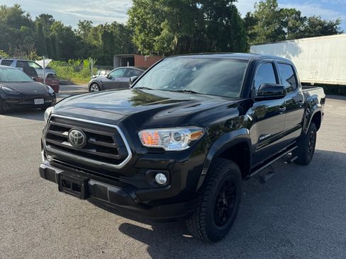 Used 2021 Toyota Tacoma SR5 RWD image 1
