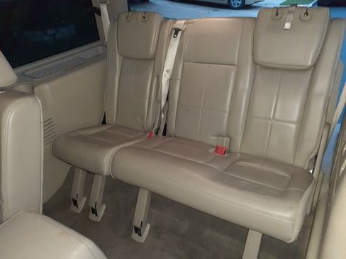 Used 2013 Lincoln Navigator 4WD w/ HD Trailer Tow Pkg image 16