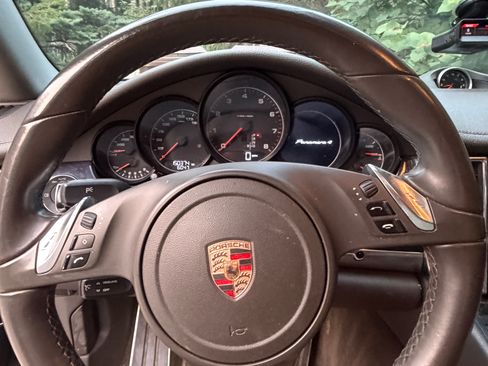 Used 2015 Porsche Panamera 4 AWD/4WD image 14