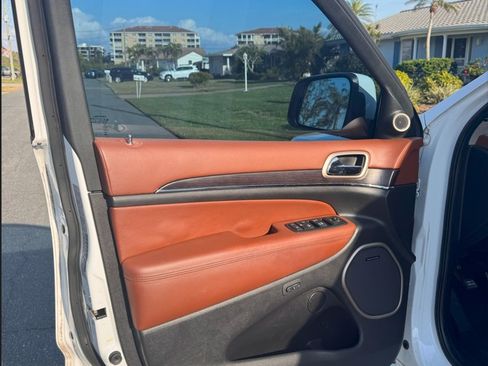 Used 2015 Jeep Grand Cherokee Summit w/ Platinum Series Group image 6