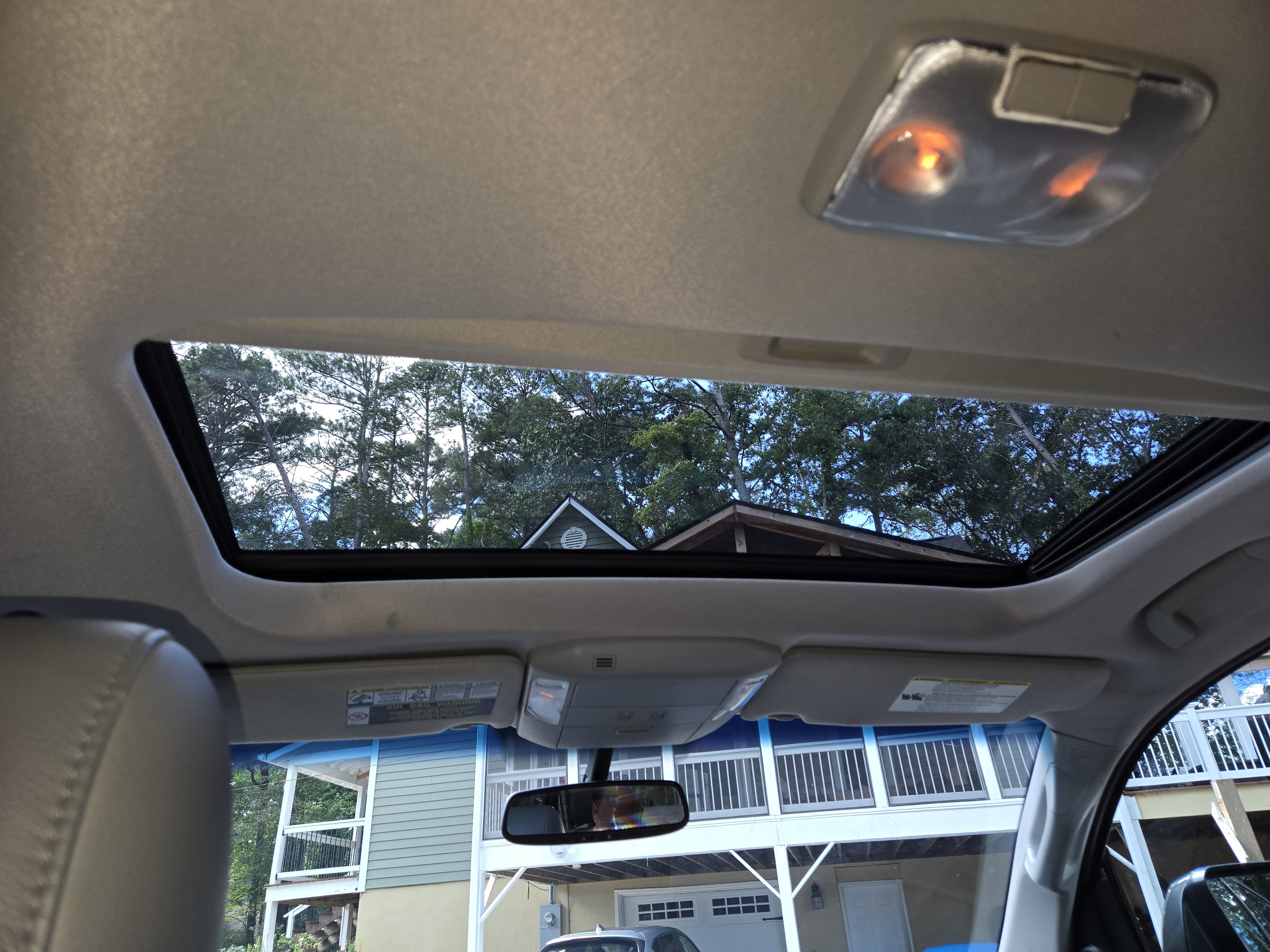 Used 2012 Toyota Tundra Limited w/ Platinum Pkg RWD image 17