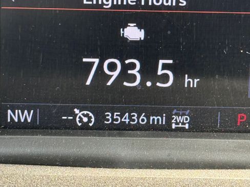 Used 2022 Chevrolet Silverado 3500 LTZ w/ LTZ Plus Package image 16