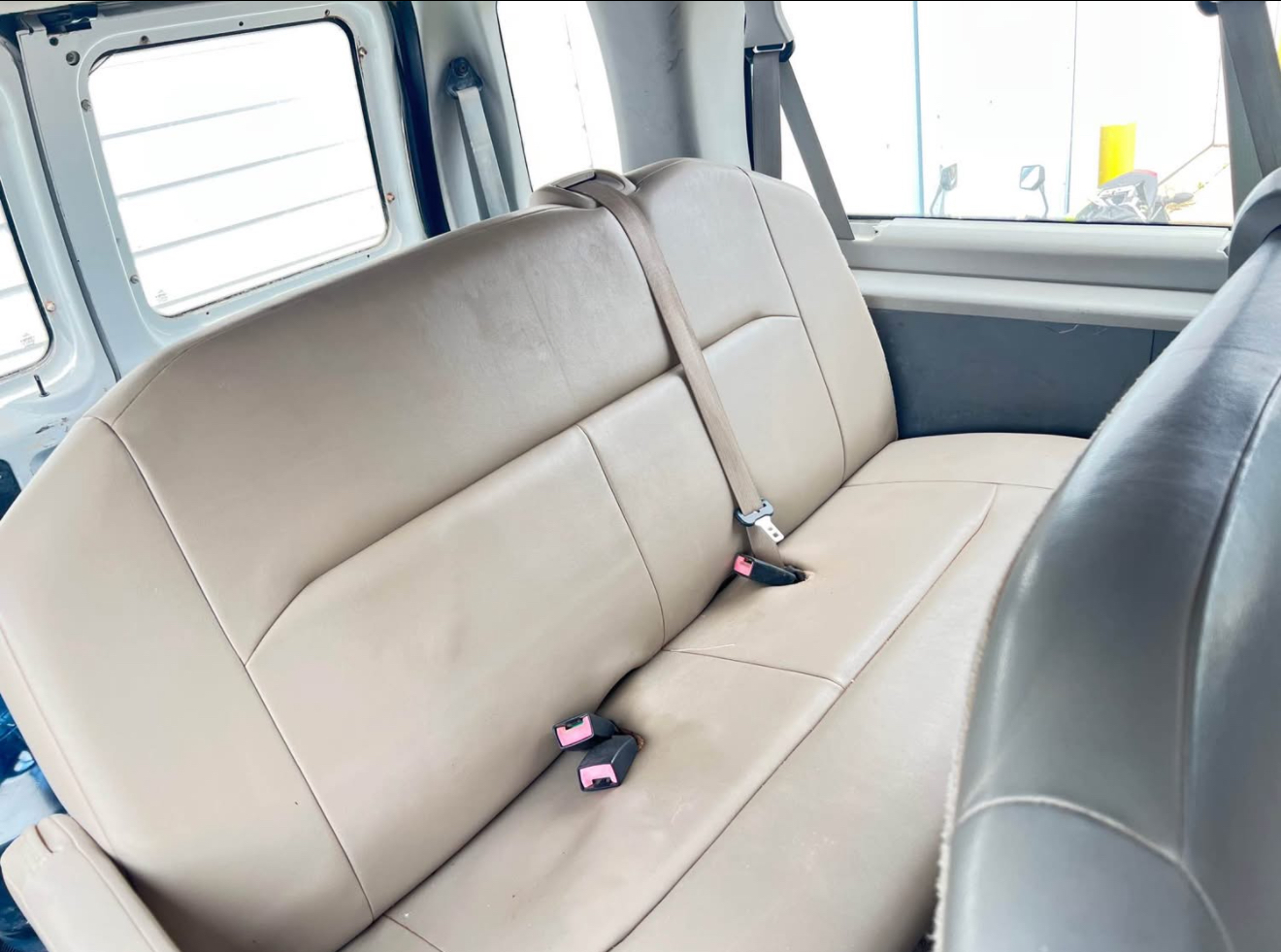 Used 2011 Ford E-350 and Econoline 350 XL w/ PWR Windows & Locks Group RWD image 9
