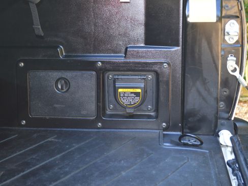 Used 2012 Toyota Tacoma 4x4 Double Cab image 9