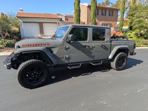 Used 2022 Jeep Gladiator Mojave w/ Cold Weather Group image 14