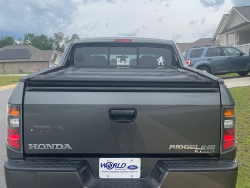 Used 2007 Honda Ridgeline RT image 11