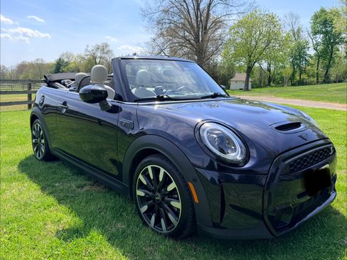 Used 2022 MINI Cooper S w/ Driver Assistance Package FWD image 1