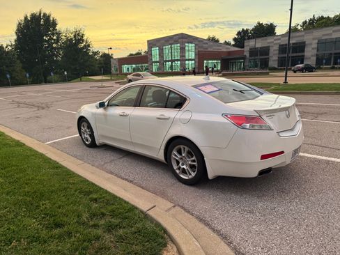 Used 2010 Acura TL w/ Technology Package FWD image 9