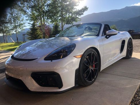 Used 2020 Porsche 718 Boxster Spyder RWD image 18