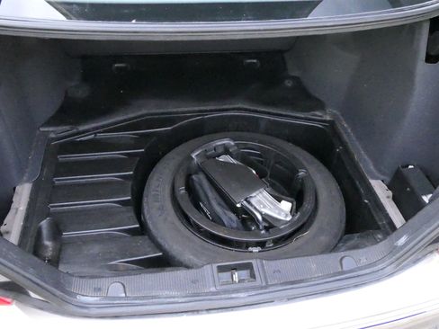 Used 2001 Mercedes-Benz C 320 Sedan image 13