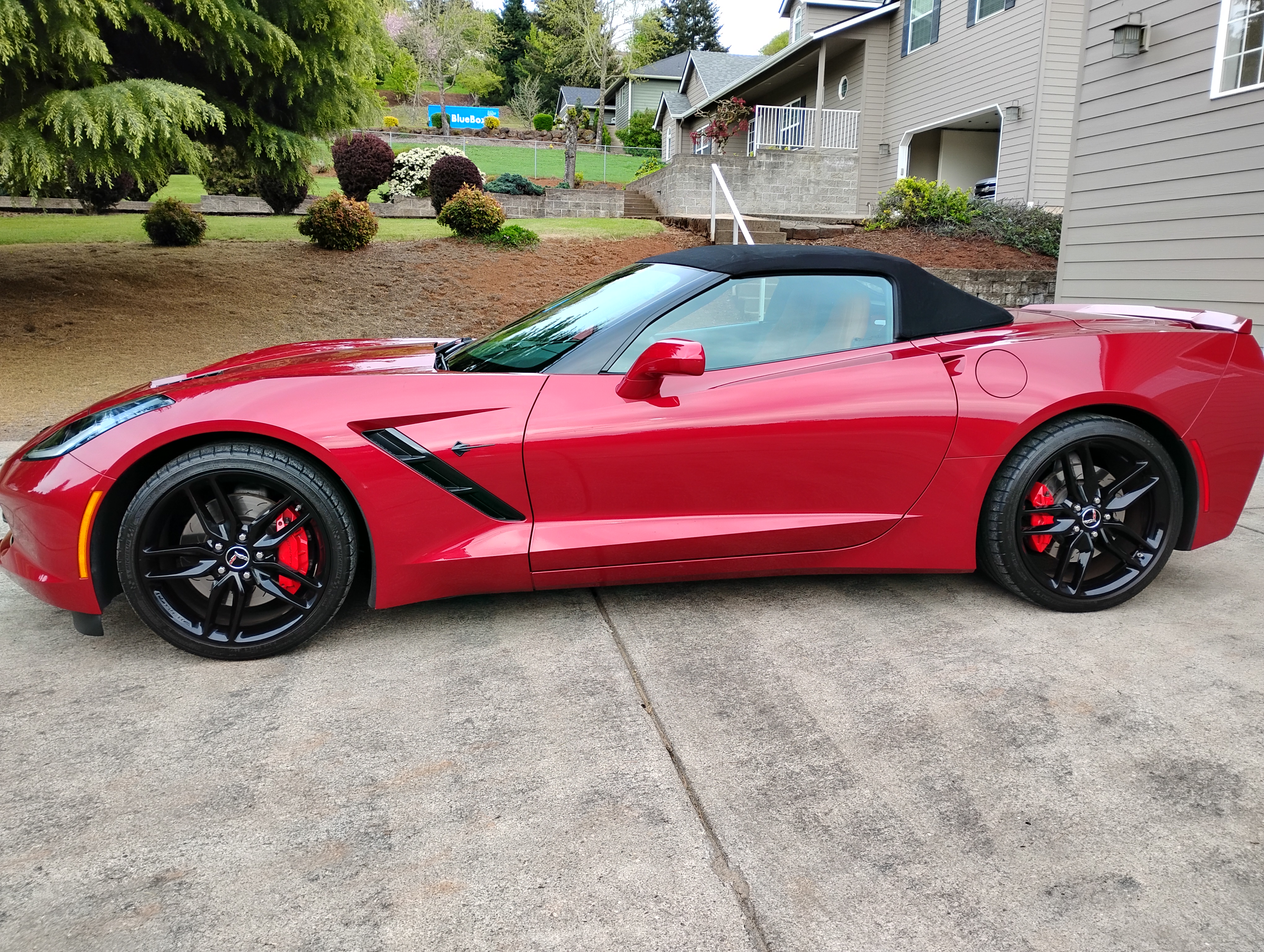 Used 2014 Chevrolet Corvette Stingray Convertible w/ 2LT Preferred Equipment Group RWD image 1