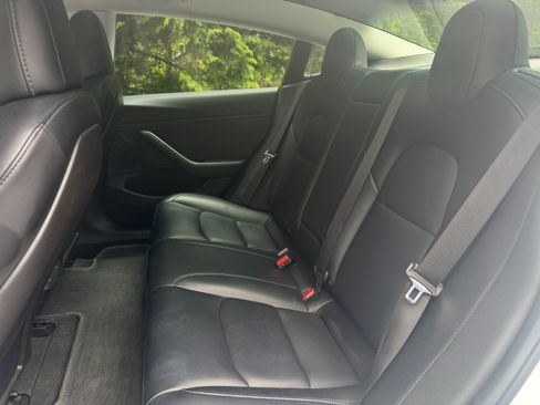 Used 2019 Tesla Model 3 Standard Range Plus RWD image 16