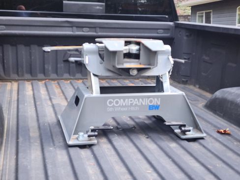 Used 2021 Chevrolet Silverado 3500 LTZ w/ LTZ Convenience Package image 31