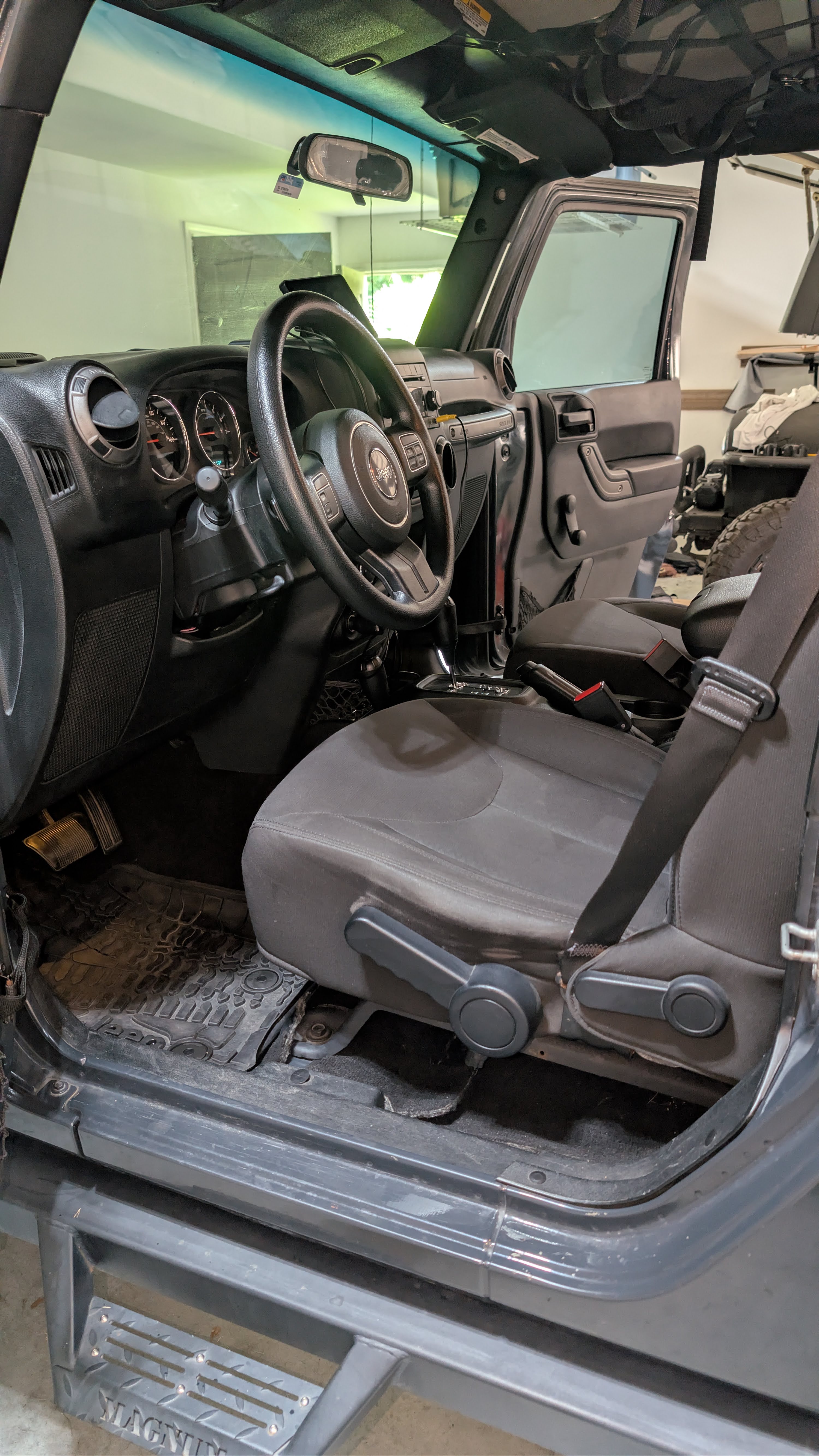 Used 2016 Jeep Wrangler Unlimited Sport AWD/4WD image 14