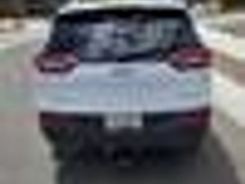 Used 2017 Jeep Cherokee Latitude image 6