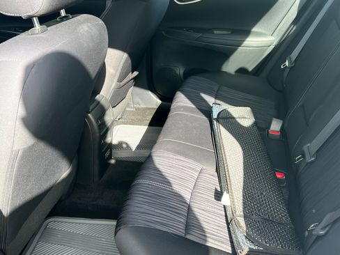 Used 2018 Nissan Sentra SV w/ Protection Package image 10