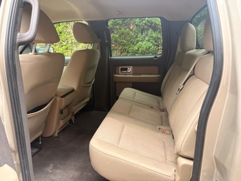Used 2010 Ford F150 XLT AWD/4WD image 12