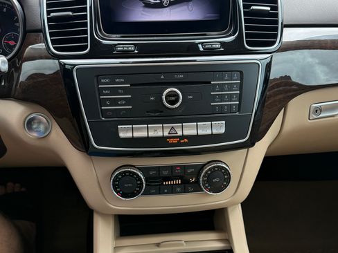 Used 2018 Mercedes-Benz GLE 350 image 29
