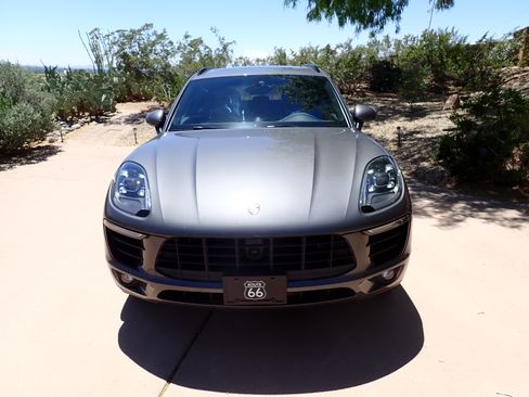 Used 2018 Porsche Macan S AWD/4WD image 4