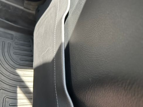 Used 2014 Mercedes-Benz GLK 350 4MATIC image 9