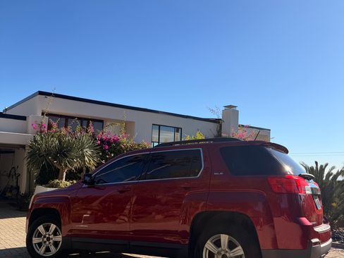 Used 2015 GMC Terrain SLE w/ Convenience Package image 11