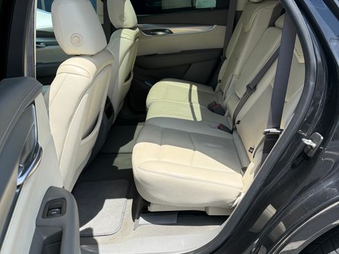 Used 2019 Cadillac XT5 Luxury FWD image 6