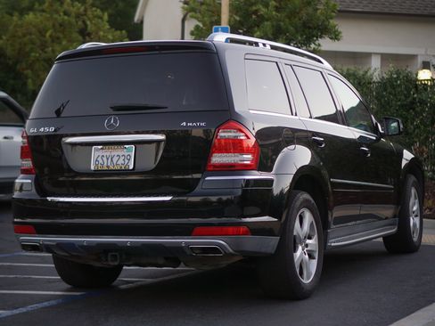 Used 2011 Mercedes-Benz GL 450 4MATIC image 12