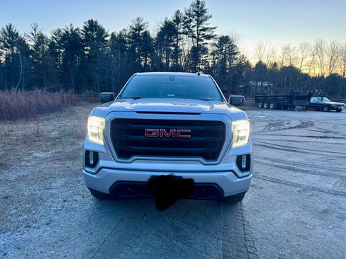 Used 2022 GMC Sierra 1500 Elevation image 2