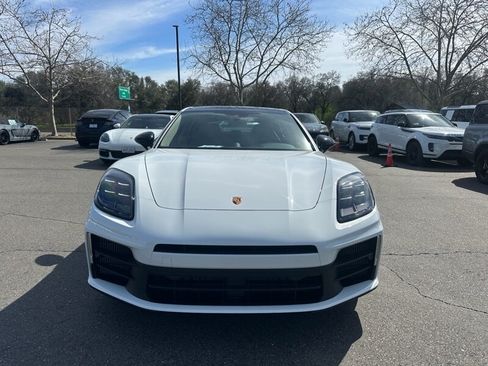 Used 2025 Porsche Panamera 4 image 5