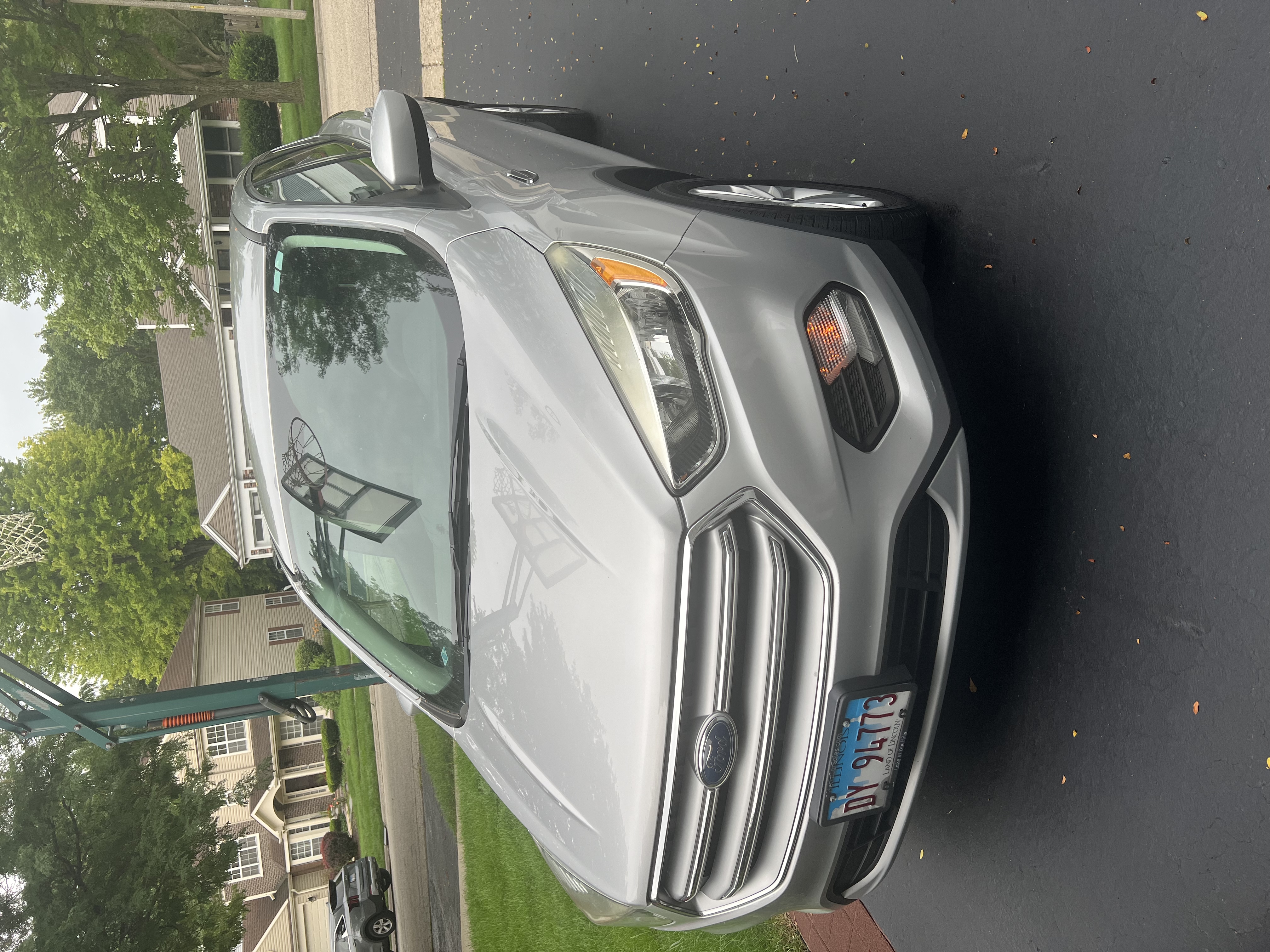 Used 2017 Ford Escape SE AWD/4WD image 1