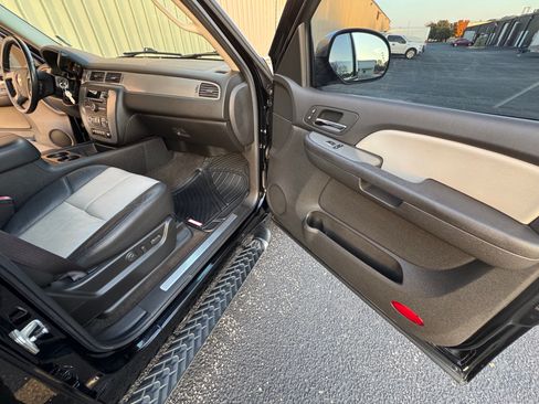 Used 2008 Chevrolet Avalanche LT w/ LT Preferred Equipment Group image 10