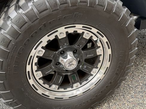Used 2008 Jeep Wrangler Unlimited Rubicon w/ Dual Top Group AWD/4WD image 9