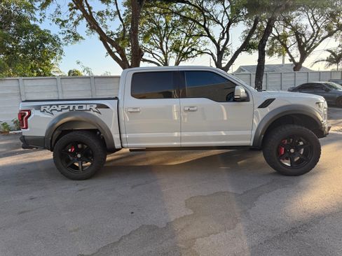 Used 2017 Ford F150 Raptor w/ Equipment Group 802A Luxury AWD/4WD image 8