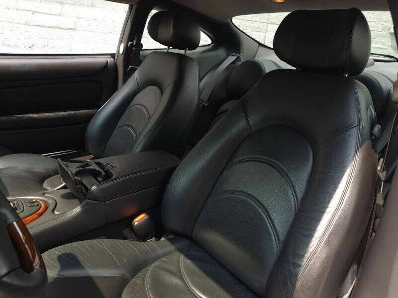 Used 2001 Jaguar XK8 Coupe RWD image 13