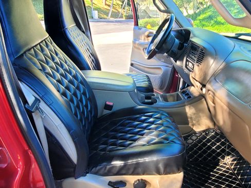 Used 2001 Ford Expedition Eddie Bauer image 5