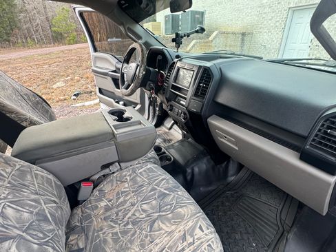 Used 2015 Ford F150 XL w/ Equipment Group 101A Mid image 9