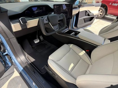 Used 2026 Tesla Model X Plaid image 6