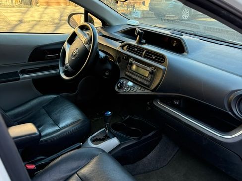 Used 2014 Toyota Prius C Two image 8