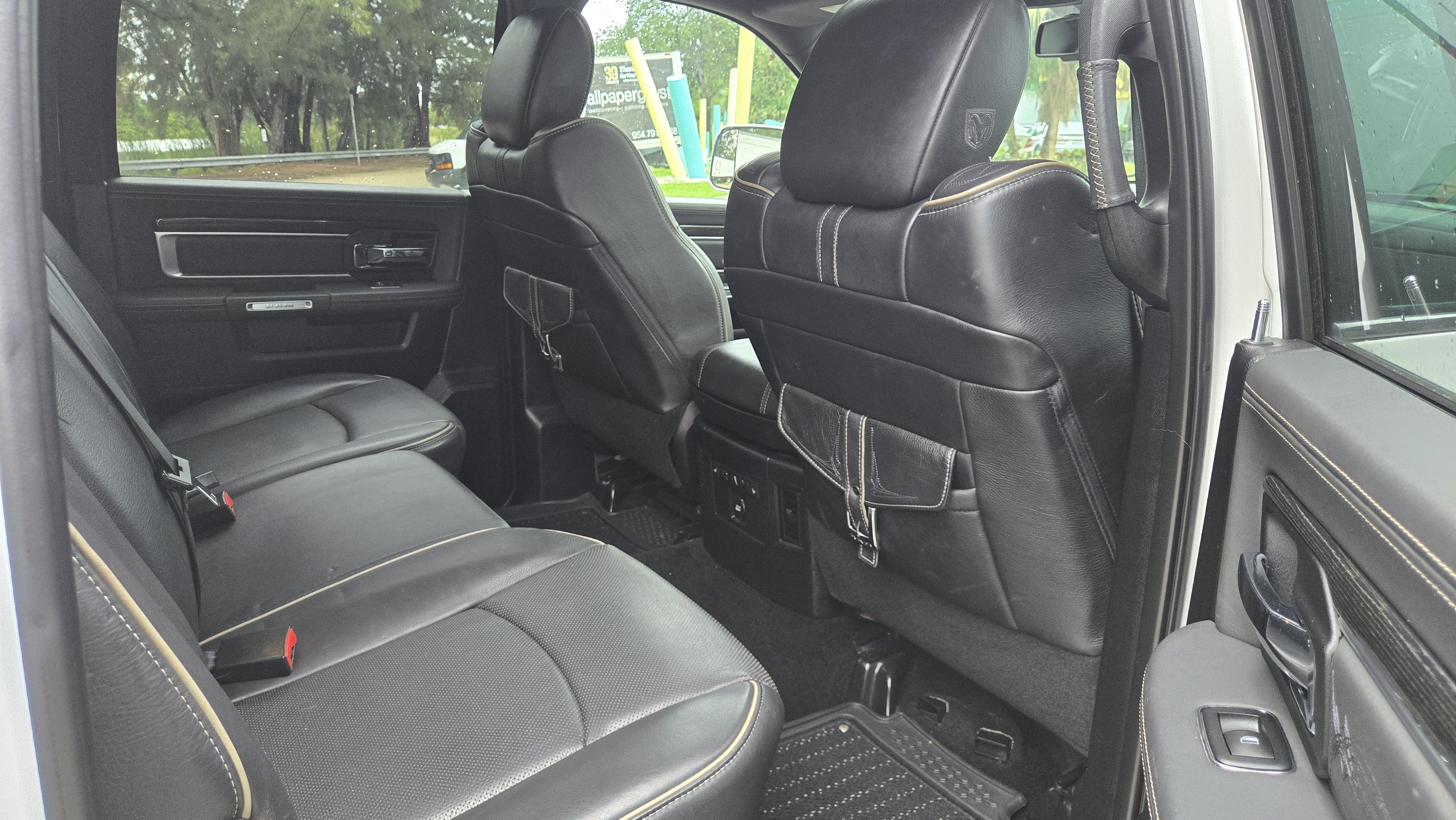 Used 2015 RAM 1500 Limited AWD/4WD image 12
