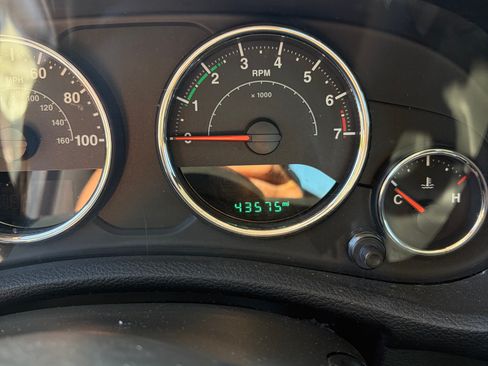 Used 2018 Jeep Wrangler Sport AWD/4WD image 11
