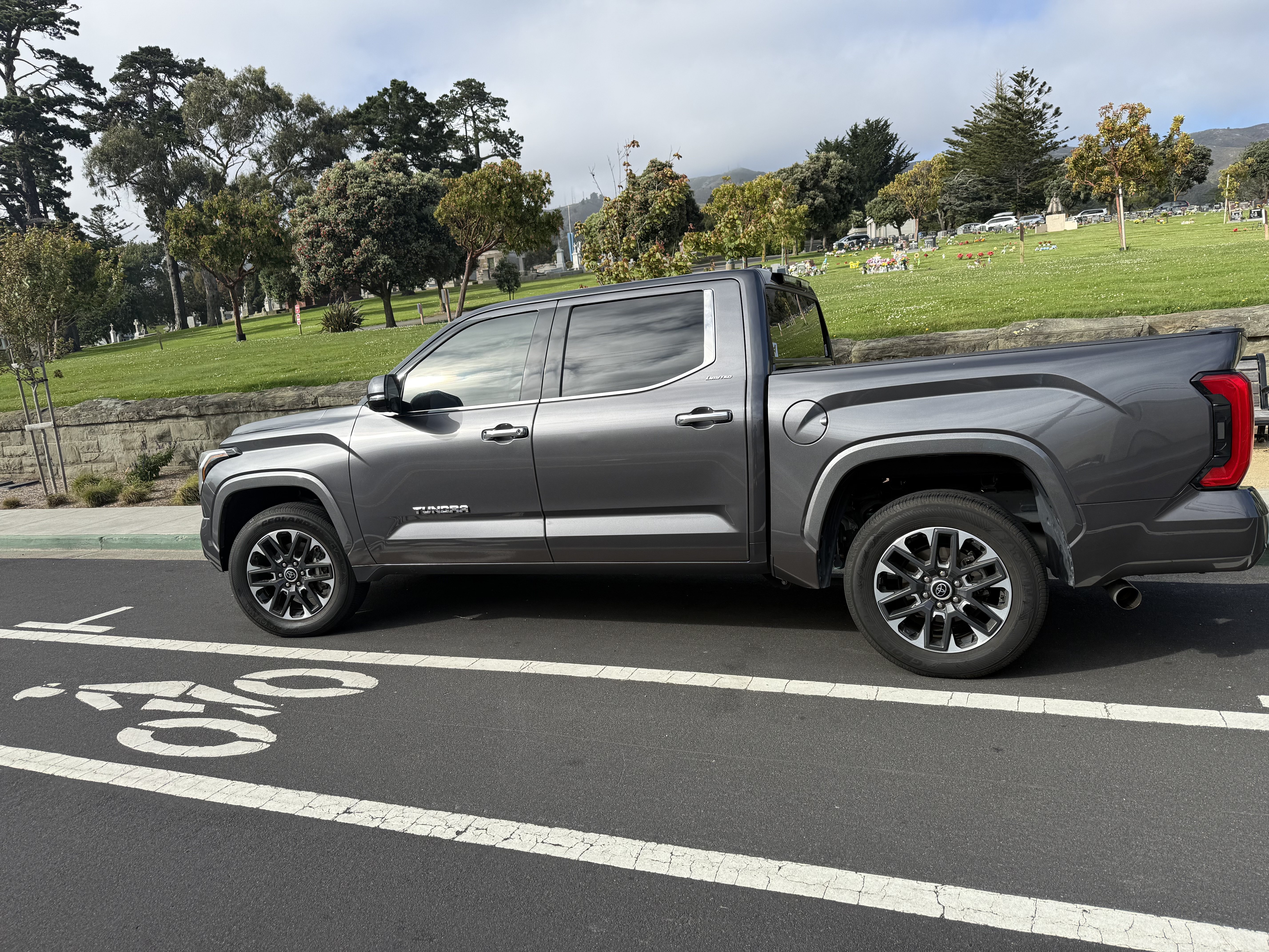 Used 2023 Toyota Tundra Limited RWD image 5