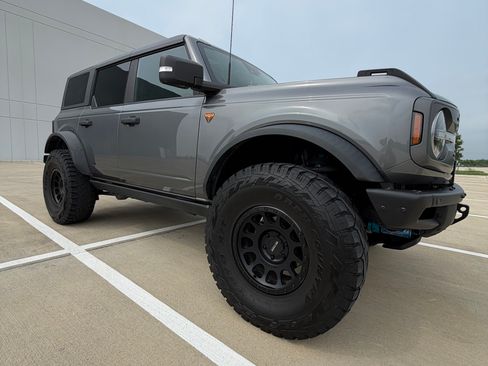 Used 2022 Ford Bronco Badlands AWD/4WD image 9