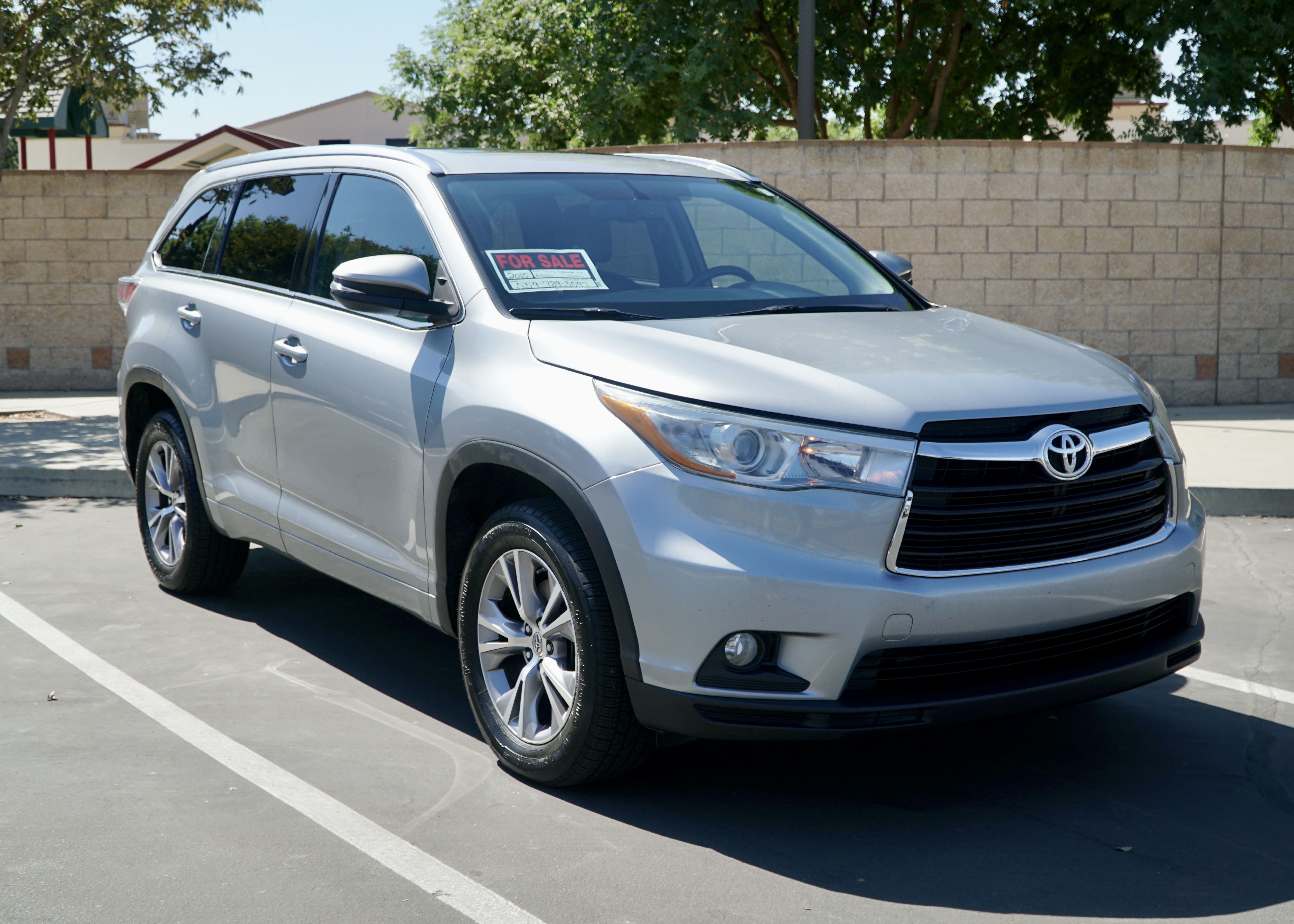 Used 2015 Toyota Highlander XLE FWD image 11