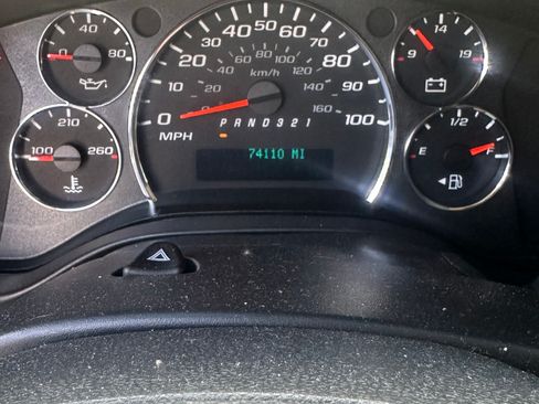 Used 2008 Chevrolet Express 3500 image 2