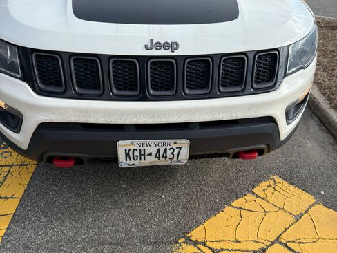 Used 2021 Jeep Compass Trailhawk image 1